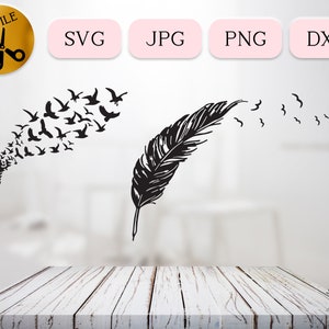 Ensemble SVG plume avec oiseaux, toujours dans nos coeurs Svg, vecteur d'ailes d'ange, clipart commémoratif, oiseau Cricut Silhouette coupe fichier JPG, PNG, dxf