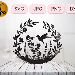 Colibrì Svg, Ghirlanda floreale di colibrì Svg, Silhouette di fiori di uccello, Clipart di alimentazione degli uccelli, Cornice di alloro di fiori selvatici Vettore Jpg Png Dxf