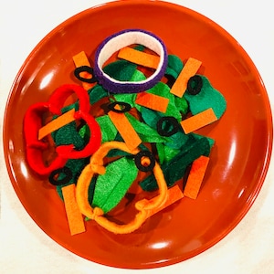 Felt play food/felt salad/play salad/play food/ garden salad/pretend play/ learning toys