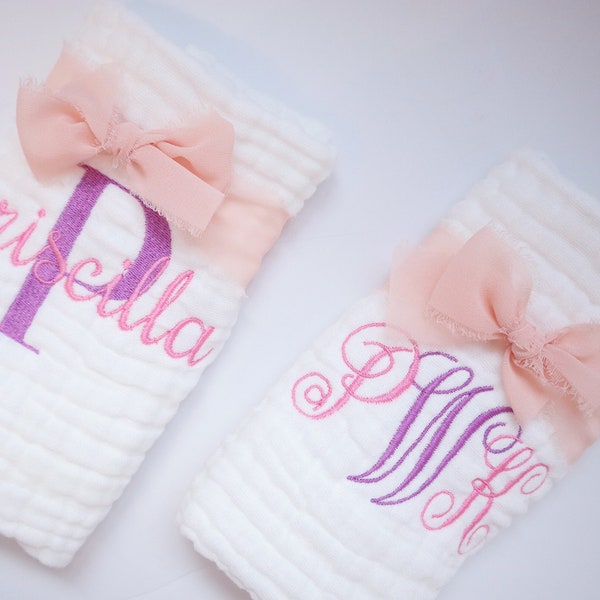 Personalized Monogrammed Baby Burp Cloth Newborn Spit Up Custom Burp Rag Embroidered Baby Shower Gift Soft Muslin Cloth With Baby's Name