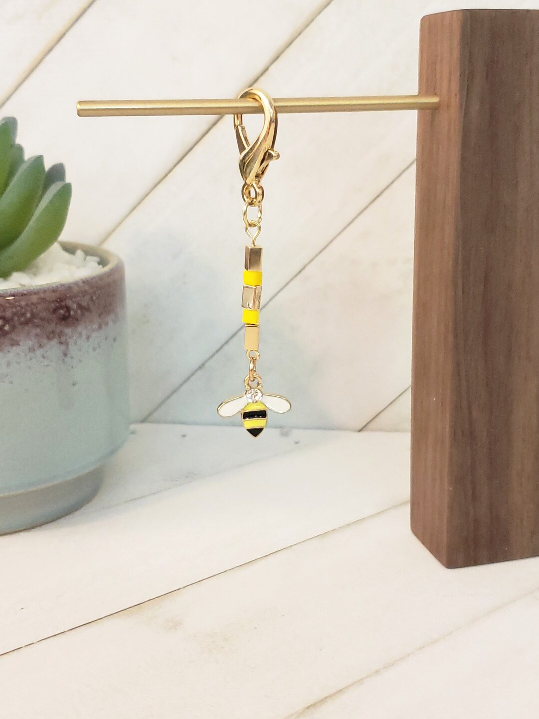 Honey Bee Key Chain, Honey Bee Purse Charm With Yellow and Gold Beads