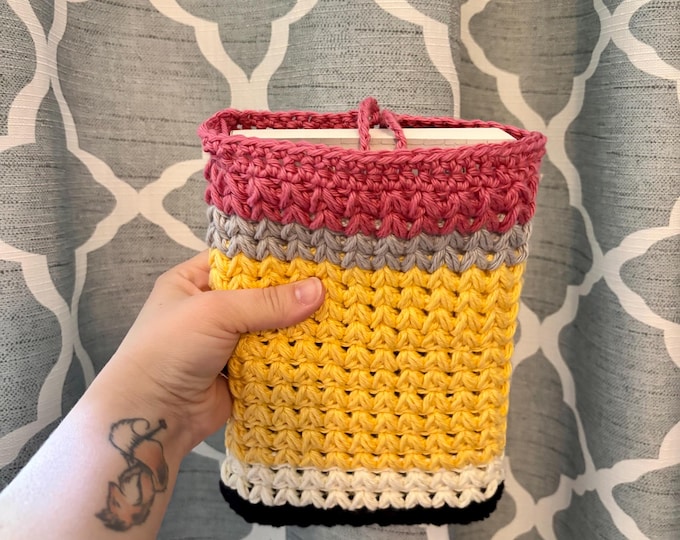 Handmade Crochet Pencil Kindle Sleeve, Book Cover, E-Reader Case, Bookish Gift