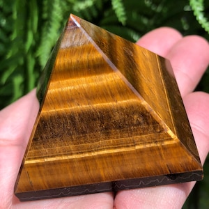 TOP natürliche Tiger Auge Punkt/Quarz Pyramide/Chakra/Meditation/Energ/selbst stehen/Energie Stein Ornamente/Heilung Stein/Spezielles Geschenk/Meditation