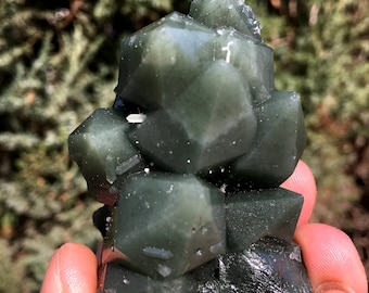 Natural Rare Green Rutilated Quartz specimen+White Mica symbiotic ore/Green Abundance Quartz Cluster/Actinolite/Feng shui/Meditation
