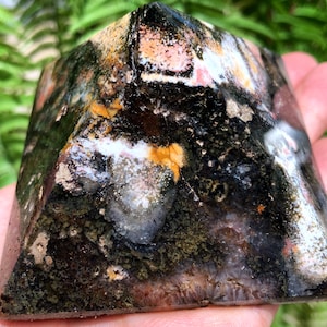 Natural  Ocean Jasper pyramid/Natural Ocean Jasper Tower/Tumbled  septarium /Energy stone /Decoration/Meditation/Chakra/Meditation/Altar