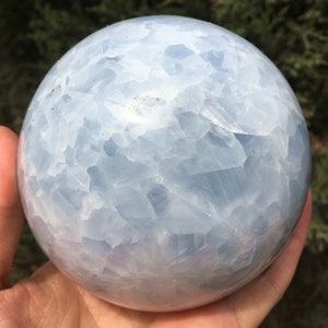 Large Natural Blue Celestite Crystal Quartz Sphere / kyanite Sphere/Crystal Specimen/ Crystal Energy/meditation/Chakra/Healing/Gems Minerals