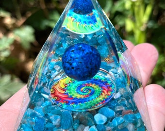 Turquoise Crystal Orgone Pyramid - Reiki Energy Charged - Powerful Energy Generator (Made In UK)