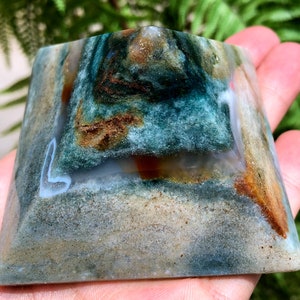 Natural  Ocean Jasper pyramid/Natural Ocean Jasper Tower/Tumbled  septarium /Energy stone /Decoration/Meditation/Chakra/Meditation/Altar
