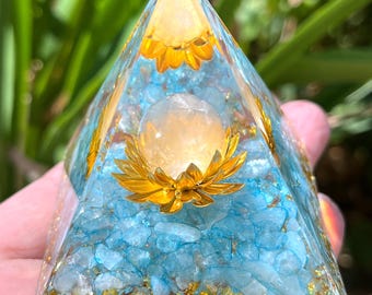 Fantasy magic White crystal Sphere+Agate Orgone/Crystal Pyramid /Positive Energy Generator/Chakra Energy Healing/Gift/Energy stone