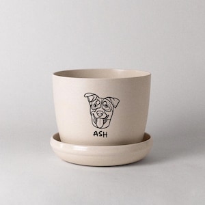Personalized Dog Name Plant Pot | Dog Memorial Planter | Custom Dog Planter | Plant Pot with Drainage Hole & Plug | Dog Lover Gift