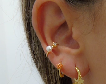 Pearl ear cuff, Gold ear cuff, Ear cuff no piercing, Silver ear cuff, Dainty ear cuff, Conch hoop