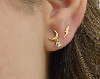 Crescent moon with cz star shaped charm stud earring.