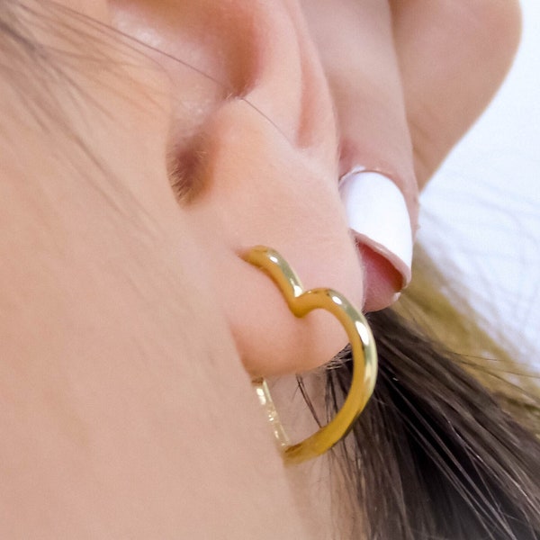 Heart Shaped Hoops, Minimalist Earrings, Dainty heart hoops, Heart shaped hoop earrings gold.