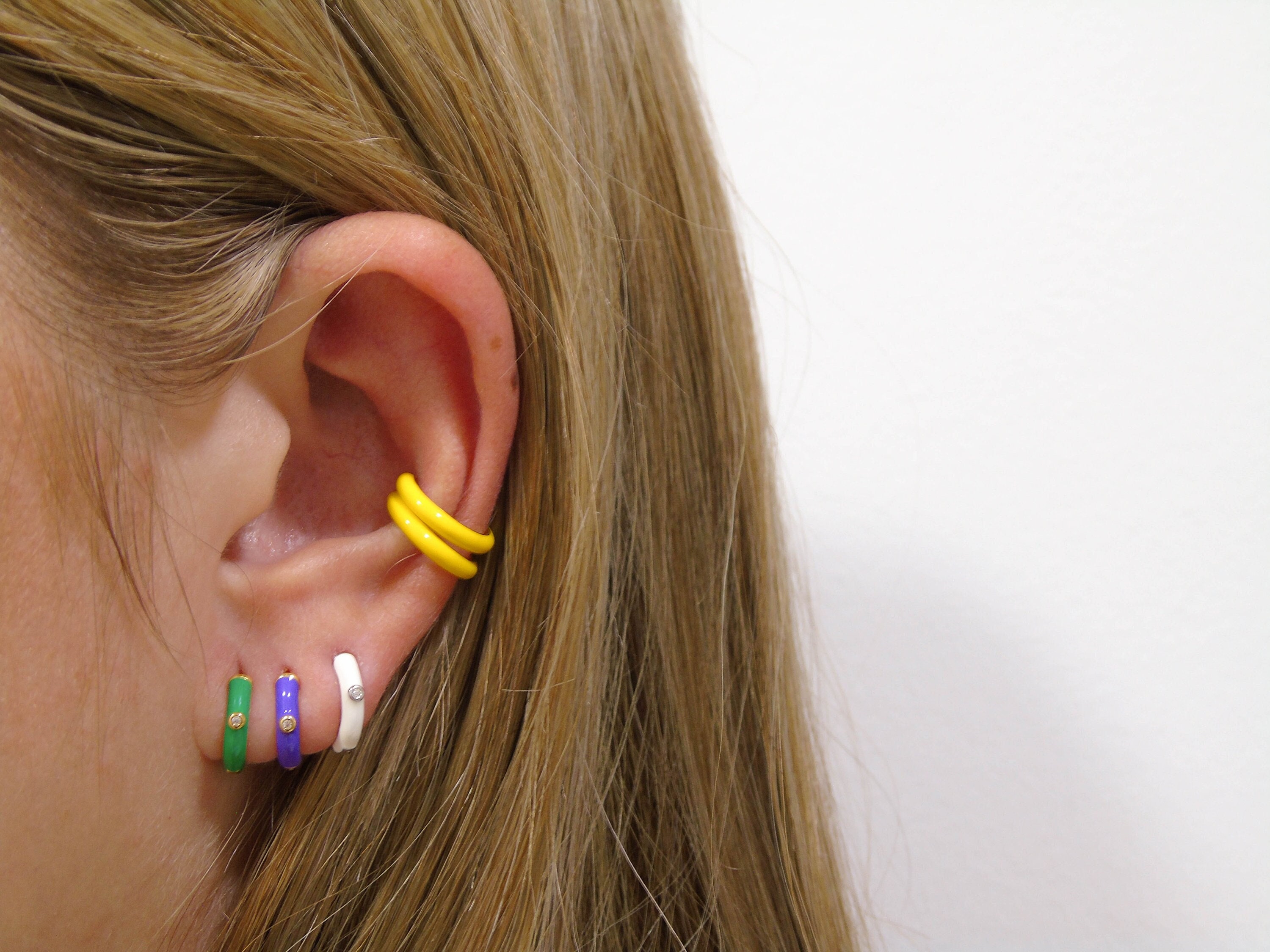Enamel hoop earrings. Available in different colors - Etsy 日本