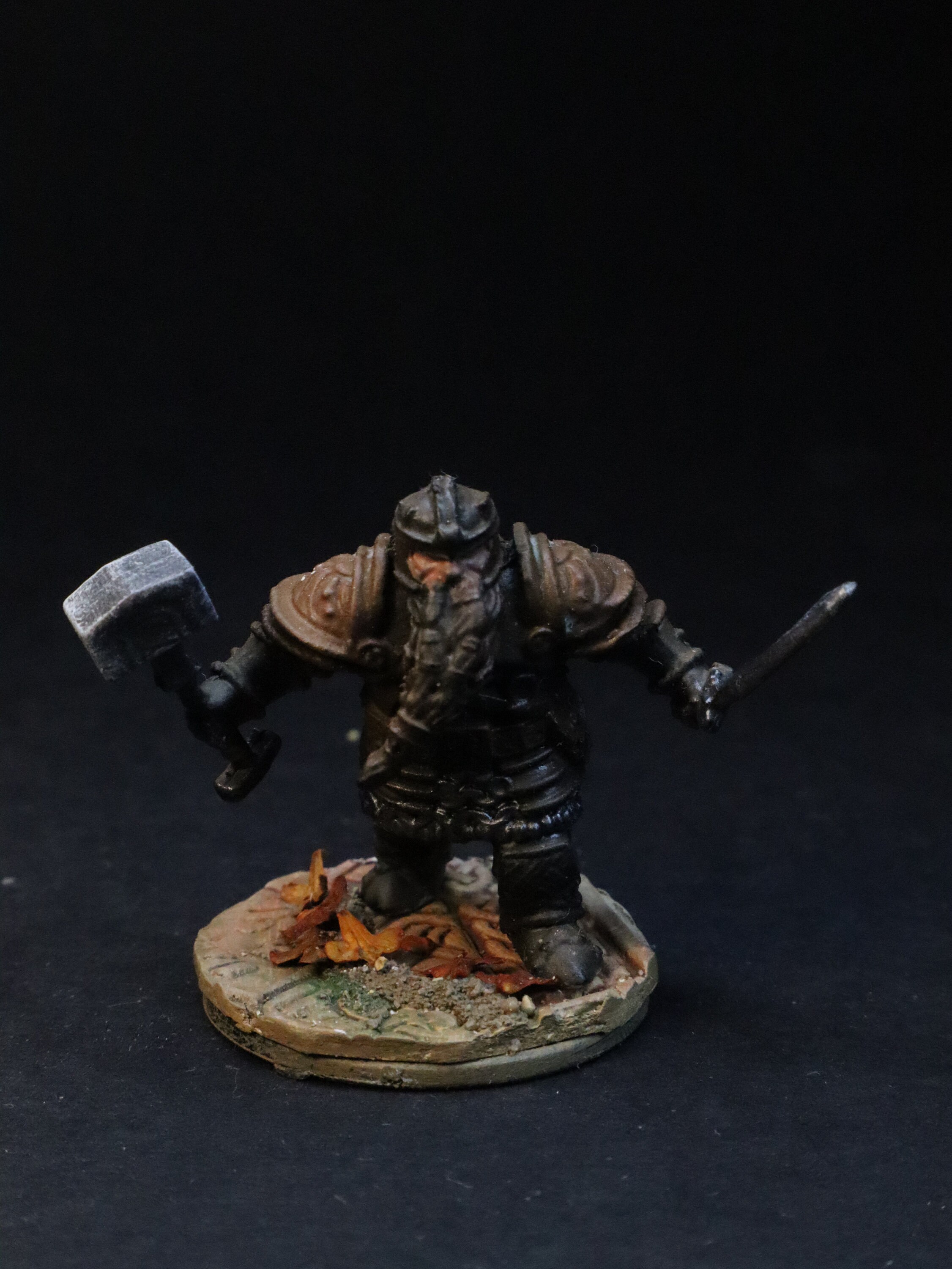 d&d dwarf paladin miniature