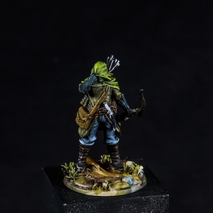 Miniatura de pícaro ladrón humano de D&D, mazmorras y dragones, arquero pintado a mano, trabajo de pintura personalizado, miniatura de resina impresa en 3D para modelos Heroquest DnD