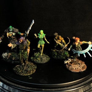 DnD painted miniature Commission D&D create and customize your party Dungeons and dragon character creation, Build a party chosen by you.