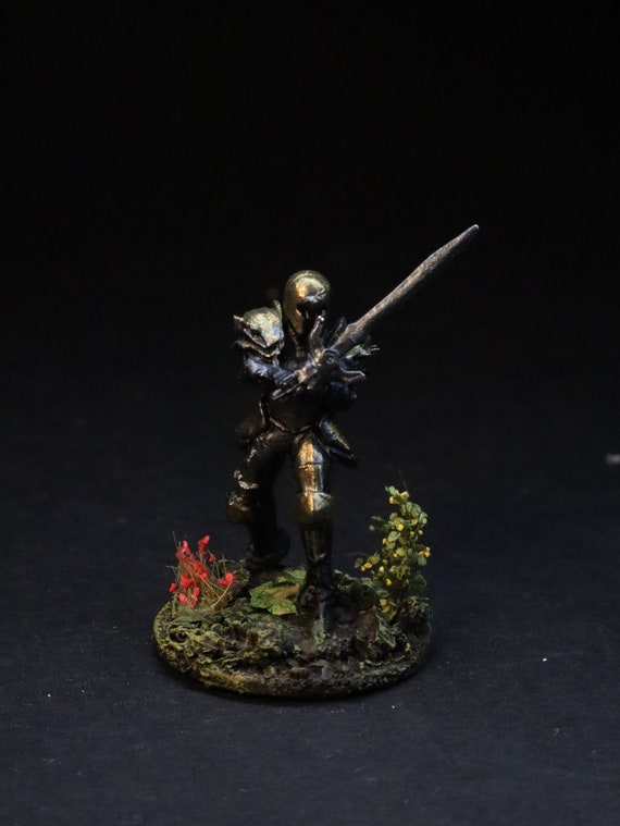 D&amp;D Human Fighter Barbarian Miniature Dungeons and Dragons - Etsy