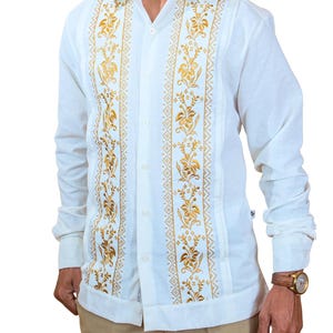 Camisa Guayabera Modelo Flor de Calabaza Blanca en Tela Lino Flame