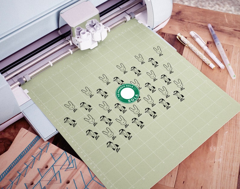 SEAMLESS Bad Bunny WRAP SVG Starbucks pattern svg and png ...