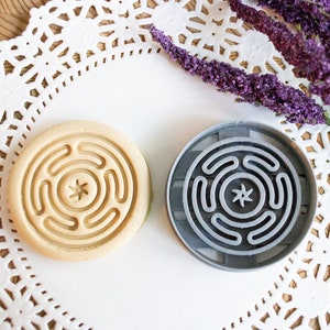 Hecate&#39;s Wheel Symbol Cookie Cutter
