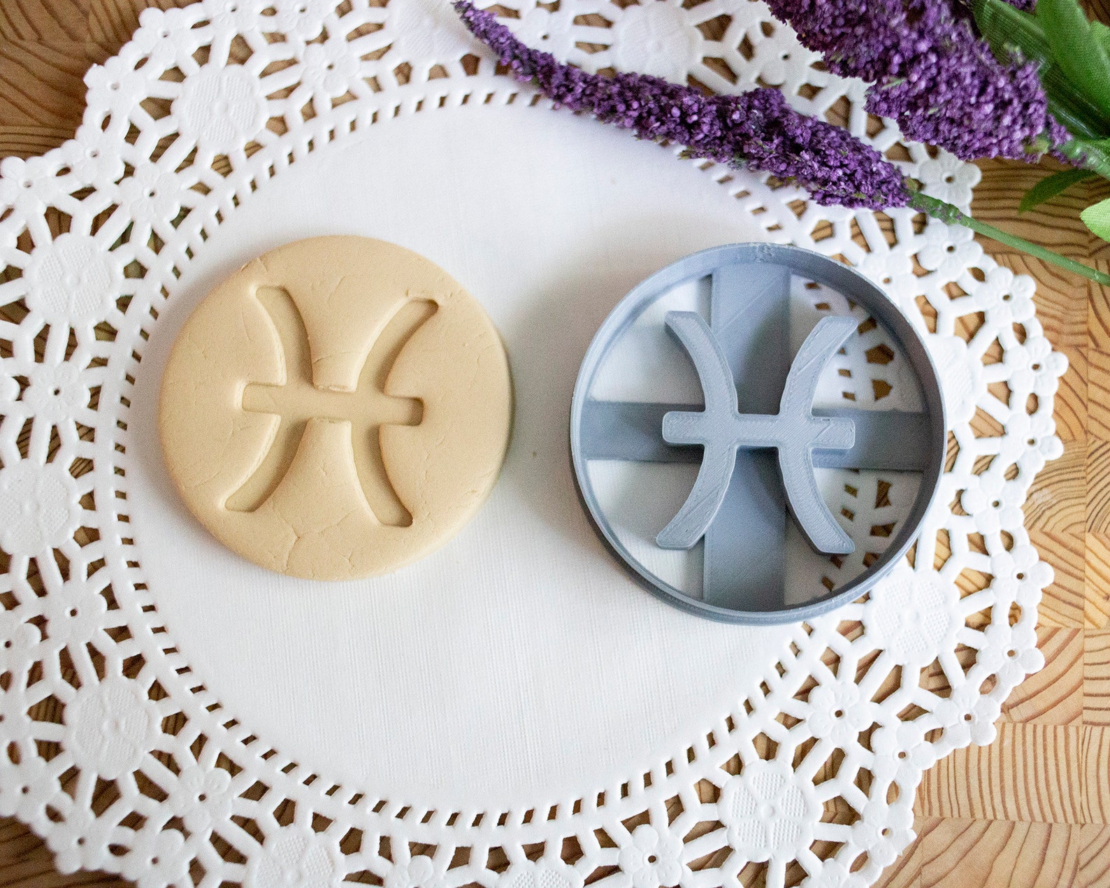 Zodiac Pisces Sign Cookie Cutter Etsy