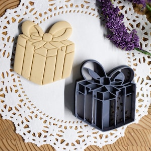 Present Cookie Cutter