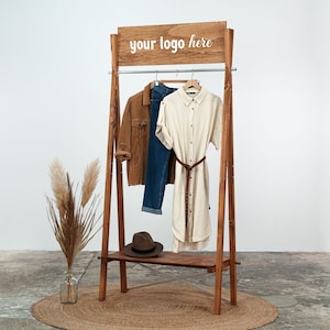 Portable wooden garment rack VR-02 with custom logo board | pop up store | Milimetry