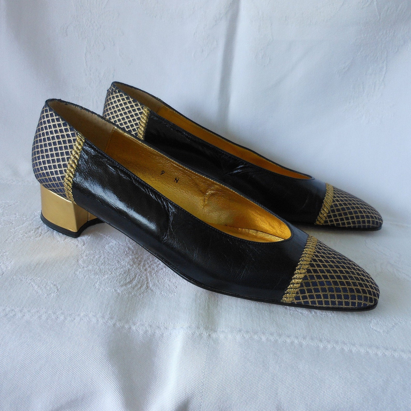 Vintage Low Heel Spectator Pumps Size 9A Size 9N Navy Leather Etsy