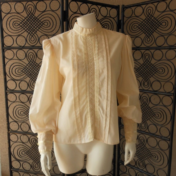 Jessica's Gunnies Victorian Prairie Lace Trim Blou