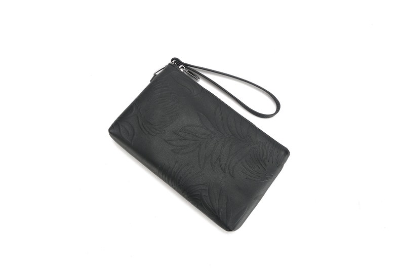 Wristlet Melody Lehua Embossed Black image 8