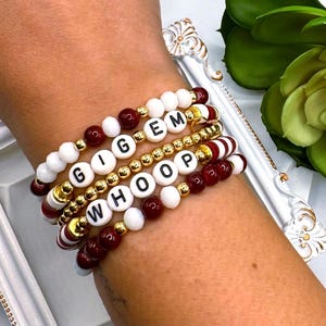 6mm Texas A & M Game Day Heishi Glass Bracelet Stack / Aggie Bracelet Set / Maroon White Bracelet / Gig Em / Whoop / College Graduation Gift