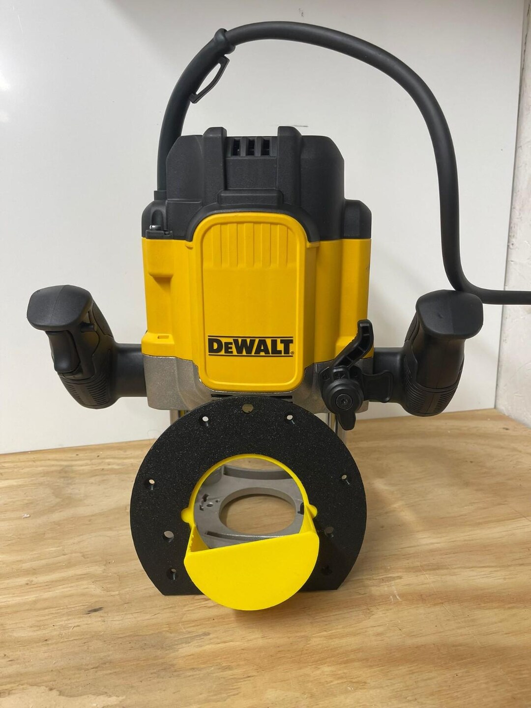 Router Extraction Dewalt DWE625KT Dust Guard – Router Base Extraction Shroud for Clean ...
