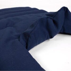 Coussin chauffant cervical maxi avec col montant et partie dorsale bleu foncé nuque épaules haut du dos Différents remplissages image 8