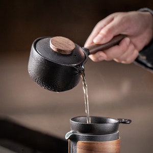ChinaTeaGift Théière en céramique avec poignée en bois Black Tea Pot image 2