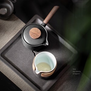 ChinaTeaGift Théière en céramique avec poignée en bois Black Tea Pot image 3