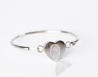 Fotograverat armband | Personligt hjärta i rostfritt stål
