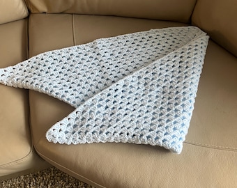 Baby Blue Crocheted Soft Baby Blanket for Crib or Cot 78x78 CM