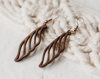 Boucles d'oreille en bois style bohème en forme d'ailes d'ange, cadeau pour elle, cadeau pour maman