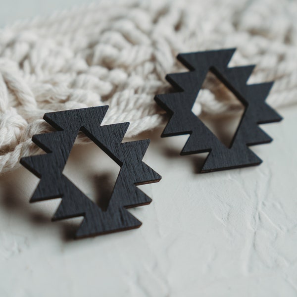 Boucles d'oreille en bois style bohème ethnique en forme géométrique noires
