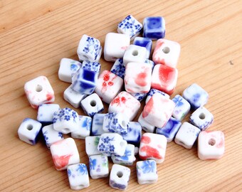 Perles en céramique émaillée, perles en céramique à fleur bleue, perles en céramique rouge, perles en porcelaine, perles en céramique carrées, 10mm / 8mm, trou2.5 / 3mm, perles 10 pcs