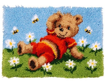 Latch Hook Rug Kits Embroidery DIY Bear Pattern Crochet Needlework Crafts for Adults and Kids Beginners 20"x 15"