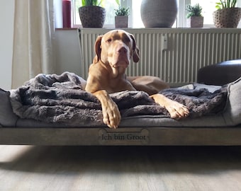 Anpassbares erhöhtes Hundebett aus Holz, Mid-Century Modern, erhöhte Haustierbettmöbel, handgefertigter orthopädischer Hundebettrahmen aus Holz