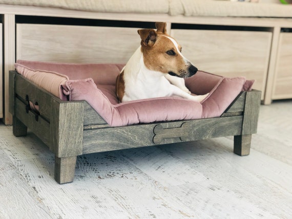 La cama perros de madera elevada con - Etsy