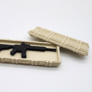 1/24 Scale Rifle Cases for Mini-z 4x4 4-runner Jimny Jeep Crawler Temper Barrage SCX24 RC4WD and Others