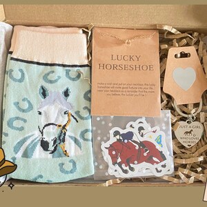 Horse Lover Gift Box Set - Horse Riding Theme Kit, Horse Birthday Gifts for Women, Luxury Hamper for Girls & Teens, Horse Themed Accessories image 2