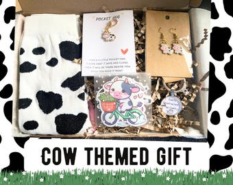 Cow Lover's Letterbox Gift Set | Cow Print Pamper Hamper Gift Set for Her with Cow Themed Goodies | Birthday, Christmas & Care Package