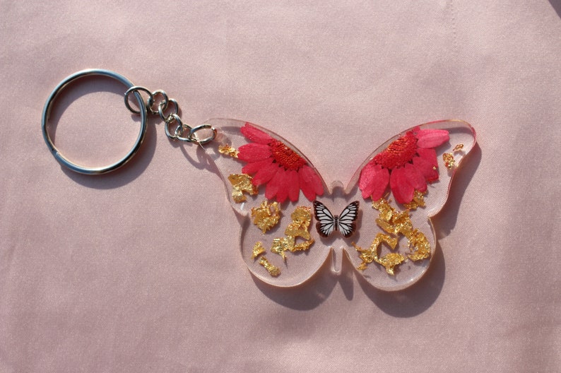 Custom Butterfly Flower Resin Keychain Colorful Keychain Etsy