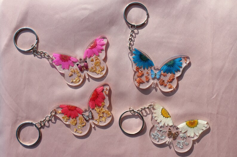 Custom Butterfly Flower Resin Keychain Colorful Keychain Etsy