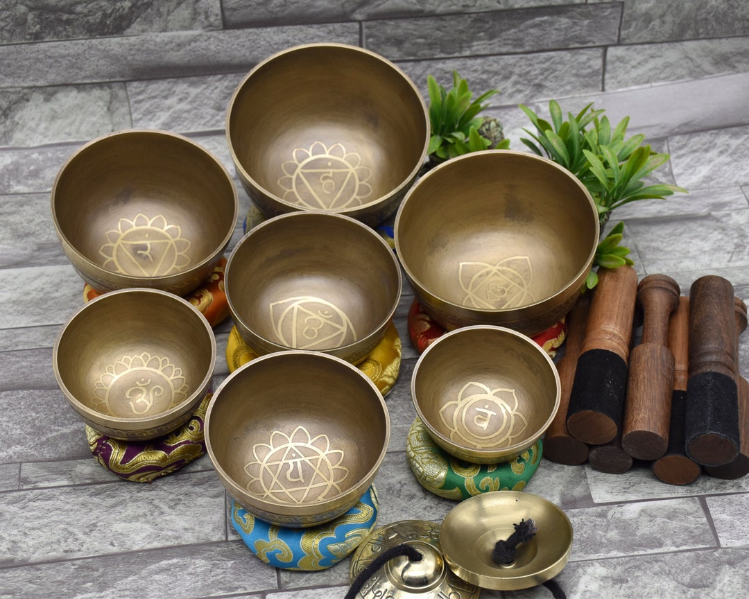 Natural Singing Bowl Set of 7 - Tibetan Singing Bowls - Healing Set ...